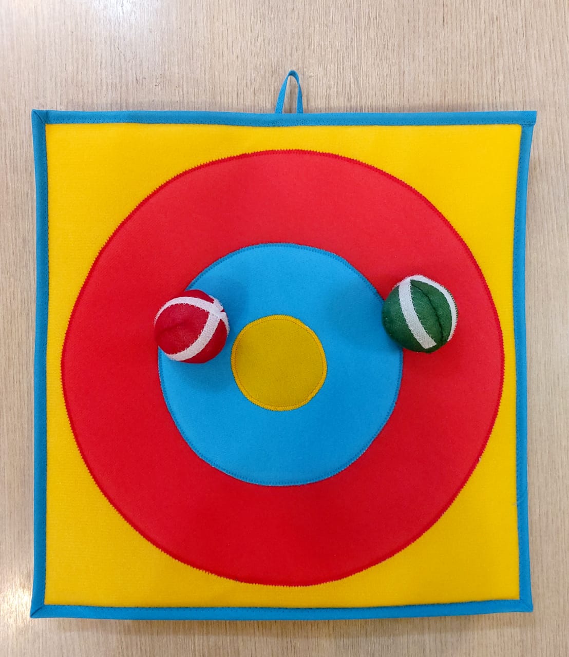 Bola ao Alvo Colorido