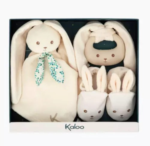 Meu Primeiro Kit Baby - Naninha, Anel de Silicone para dentição e Sapatinhos (Creme)