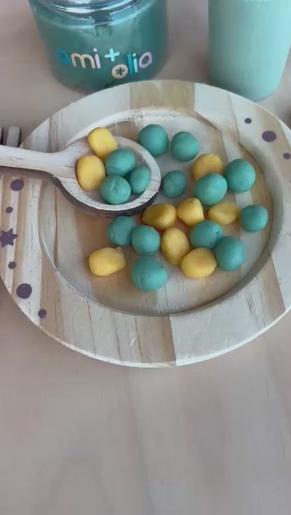 Prato, Talheres e Copo Verde e Massinha Artesanal Atóxica