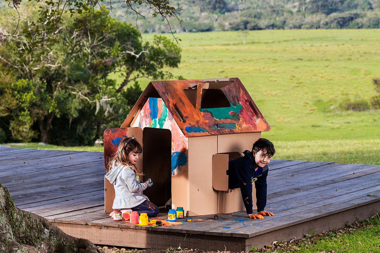 Casa de Papelão - para montar, pintar e brincar